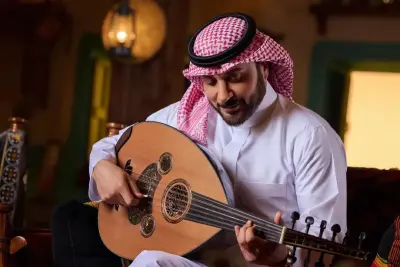لك تلوح الشمس